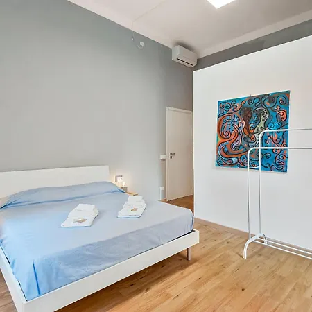 Redamare In The Center Of The *