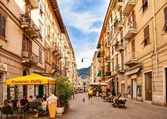 招待所 Redamare In The Center Of The 斯培西亚