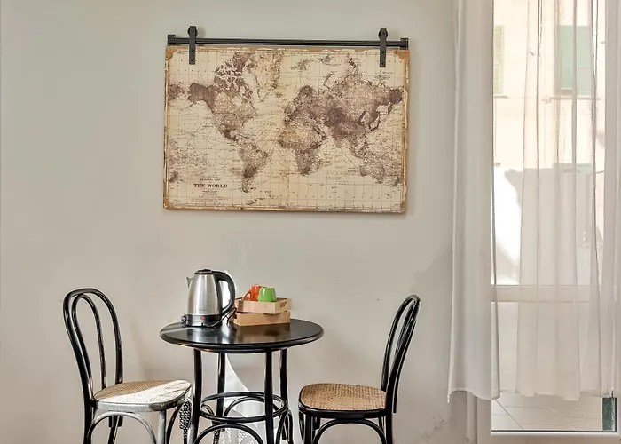 招待所 Redamare In The Center Of The