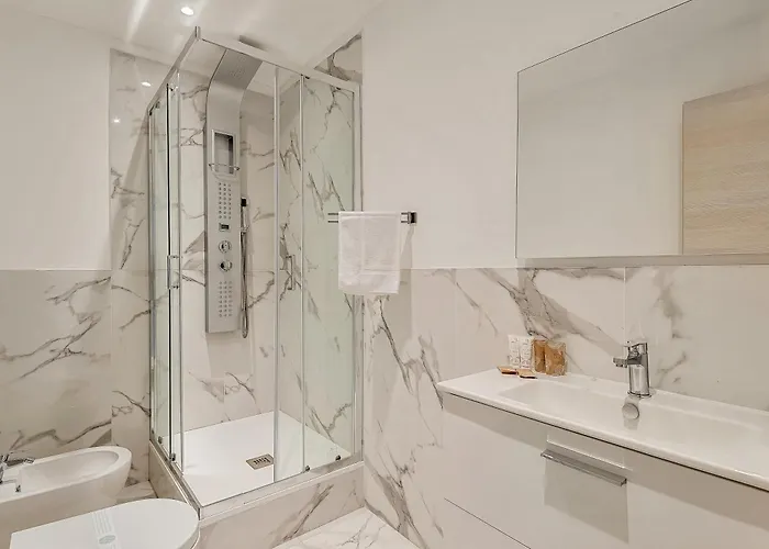 Redamare In The Center Of The 招待所 *