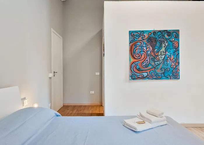 Redamare In The Center Of The *